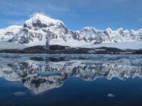 Antarctic scenery, with the Antarctic water like a mirror_Erwin Vermeulen