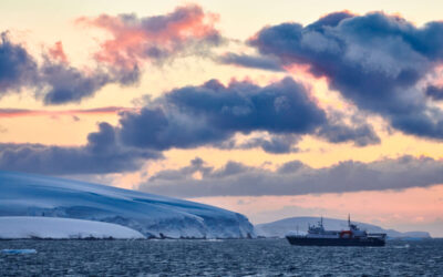 Antarctica, Ortelius, Danco © Mike Louagie-Oceanwide Expeditions.jpg_Mike Louagie