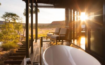 El-Questro-Homestead_The-Kimberley_Bath-Deck-Sunset-highres