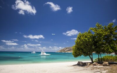 Lizard-Island_Great-Barrier-Reef_Beach-Boats