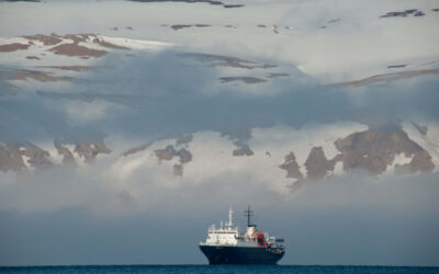 Ortelius in Spitsbergen, July_Erwin Vermeulen