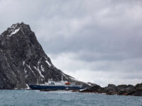 PLA24-19 Day 13 Point Wild 4 - Oceanwide Expeditions.jpg_Sara Jenner