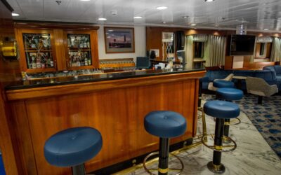 Quark Expeditions_Ocean Adventurer_Public Spaces_Bar_Main Lounge-7767