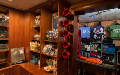 Quark Expeditions_Ocean Adventurer_Public Spaces_Polar Boutique-0278