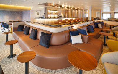 Quark Expeditions_Ultramarine_Panorama Lounge_(9)_Web