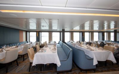 Quark Expeditions_World Explorer_Restaurant (1)