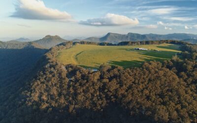 Spicers-Peak-Lodge_Scenic-Rim_Aerial-Mountain-topEMP