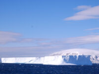 Tabular iceberg in Erebus & Terror Gulf © Cecilia Vanman - Oceanwide Expeditions.jpg_Cecilia Vanman
