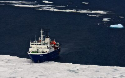 V Ortelius from helicopter_Thomas Laumeyer