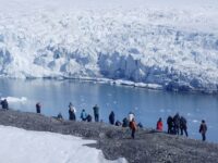 hiking_svalbard_st_jonsfjorden © elke lindner-oceanwide expeditions (3) (1).jpg_Elke Lindner